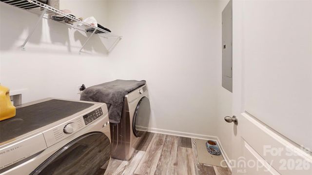 975 General Hoke Drive, Lincolnton, NC 28092