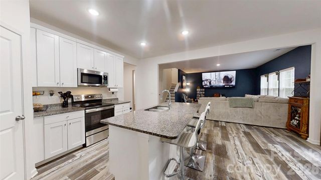 975 General Hoke Drive, Lincolnton, NC 28092