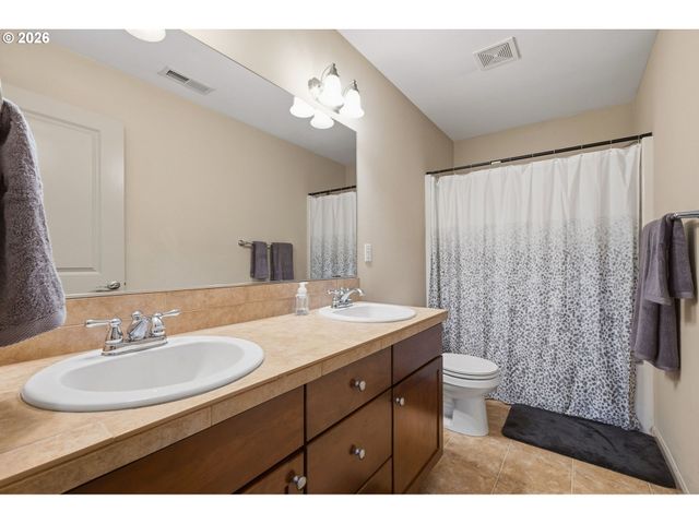 1775 CLOVER Ln, Woodland, WA 98674