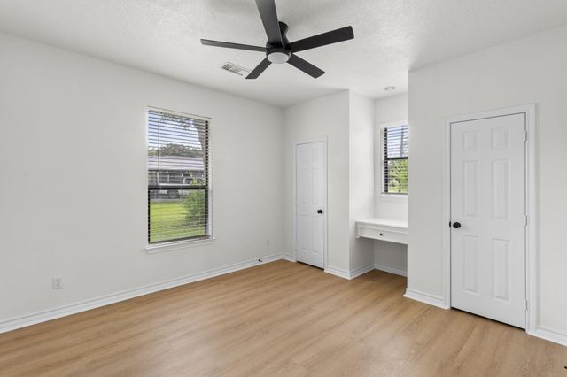 5502 Gum Street, Crosby, TX 77532