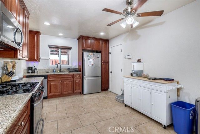 7549 Black Oak, San Diego, CA 92114