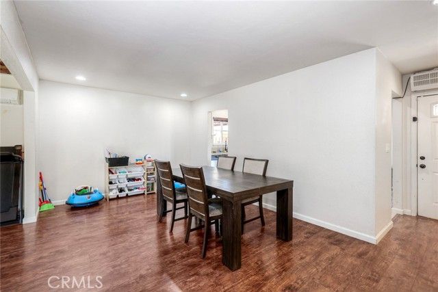 7549 Black Oak, San Diego, CA 92114