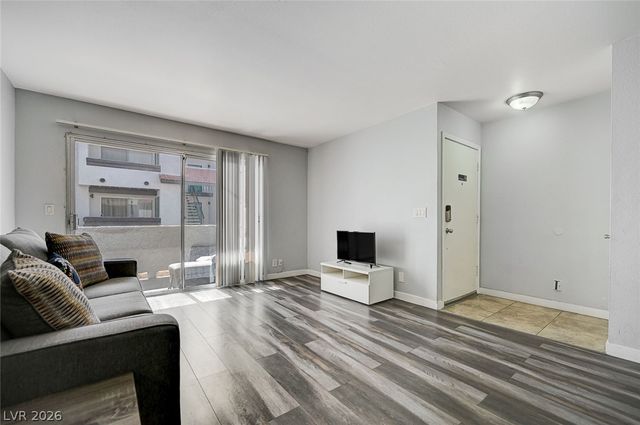 1455 East Katie Avenue D11, Las Vegas, NV 89119