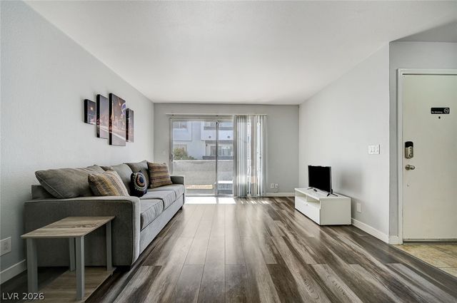 1455 East Katie Avenue D11, Las Vegas, NV 89119
