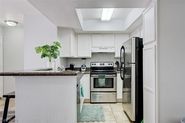 1455 East Katie Avenue D11, Las Vegas, NV 89119