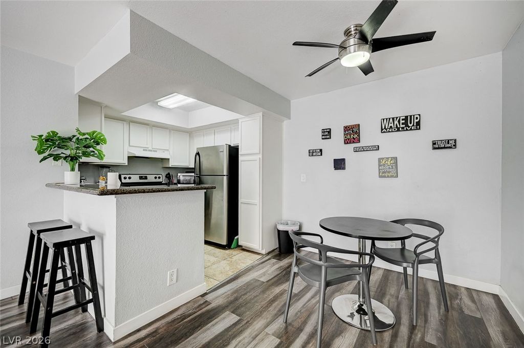 1455 East Katie Avenue D11, Las Vegas, NV 89119 — photo 5