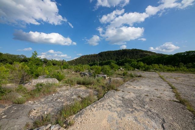 152 Spoke LN, Wimberley, TX 78676