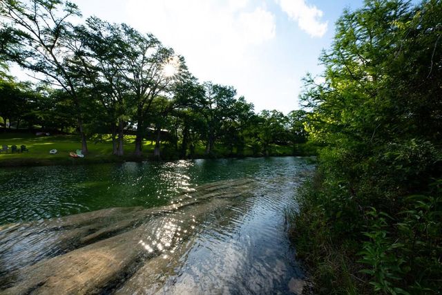 152 Spoke LN, Wimberley, TX 78676