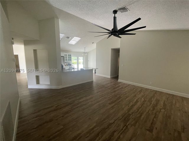 142 Van Gogh Way, Royal Palm Beach, FL 33411
