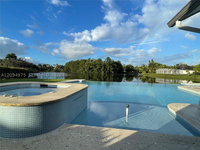 142 Van Gogh Way, Royal Palm Beach, FL 33411