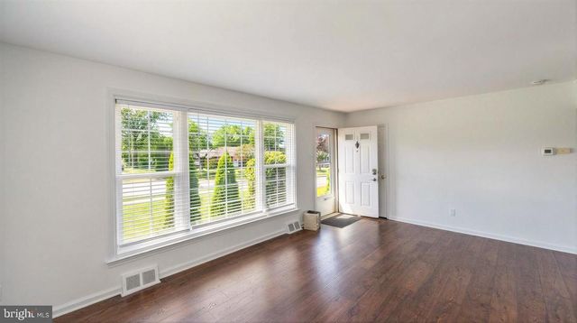 107 VALLEYVIEW RD, Norristown, PA 19401