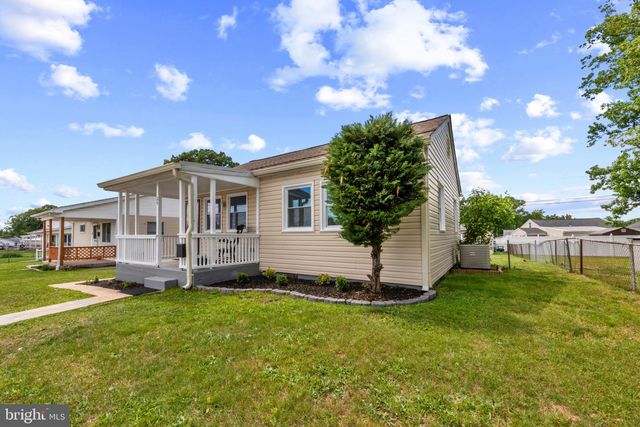 24 YAWMETER DR, Baltimore, MD 21220
