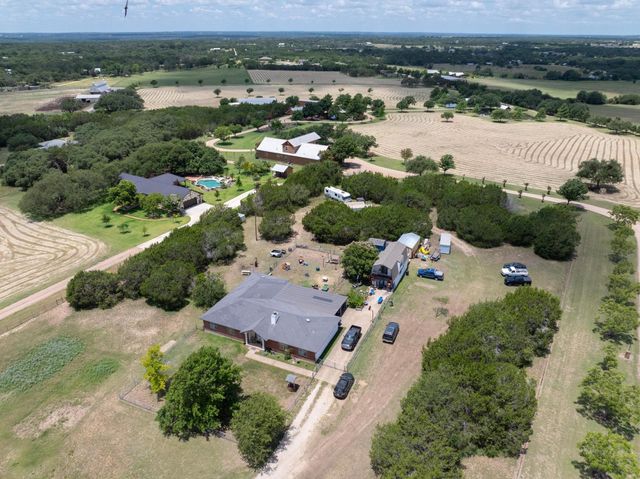 1959 County Road 200, Liberty Hill, TX 78642