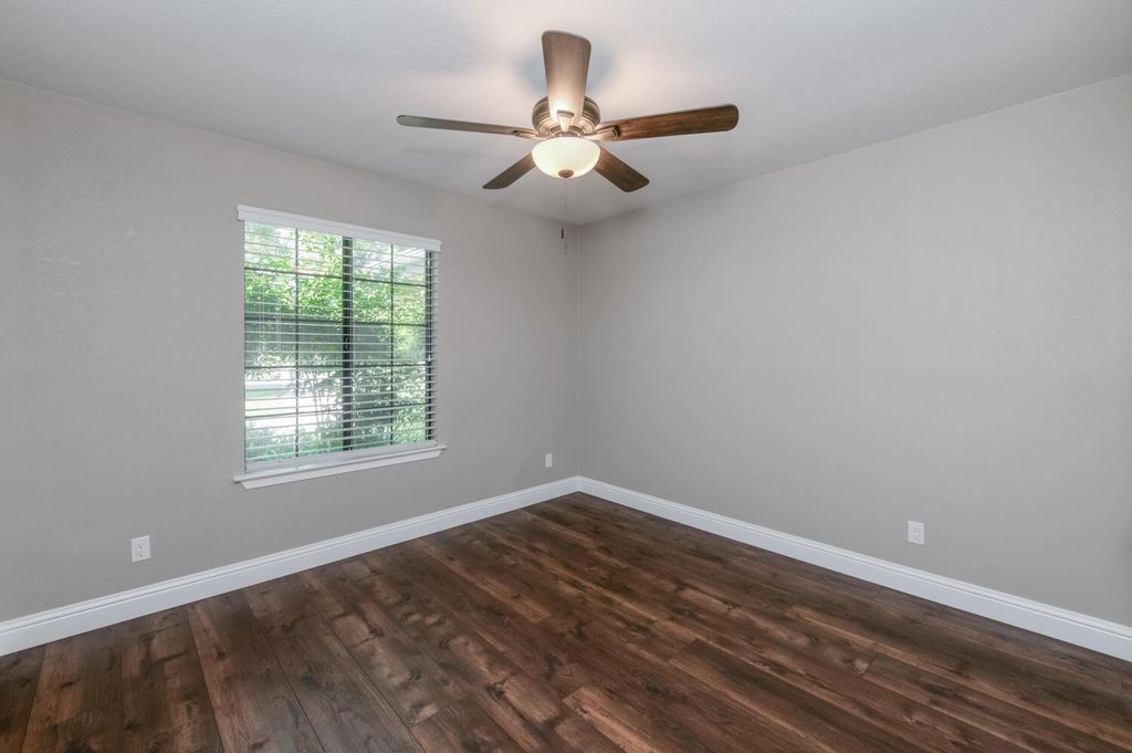 Image 21 of property listing at 6702 N Dolores Avenue, Fresno, CA 93711