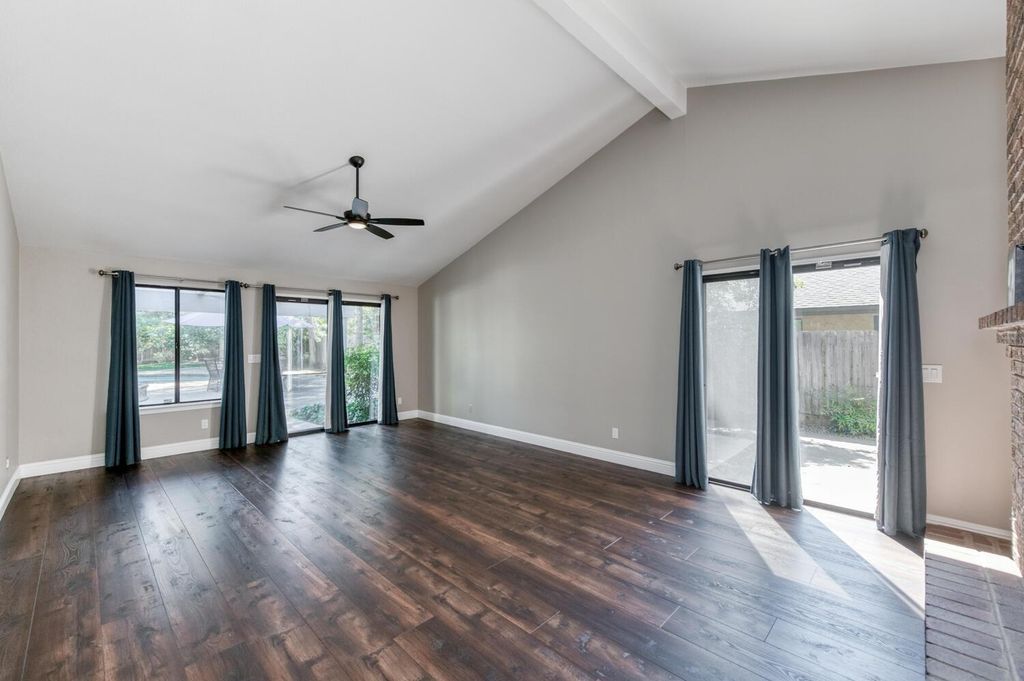 Image 23 of property listing at 6702 N Dolores Avenue, Fresno, CA 93711