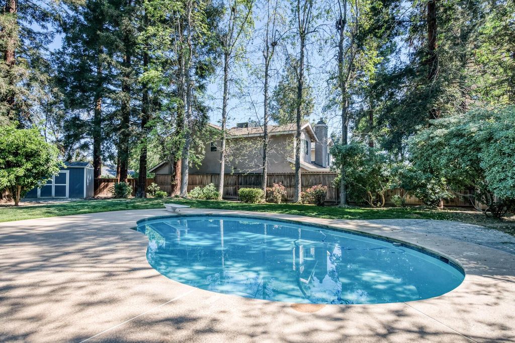 Image 31 of property listing at 6702 N Dolores Avenue, Fresno, CA 93711