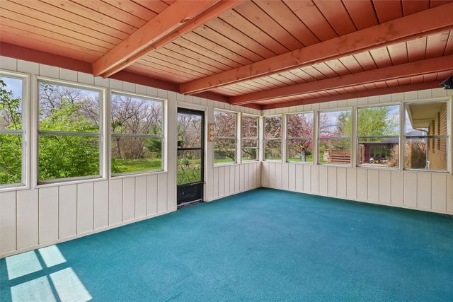 1134 18th Street, West Des Moines, IA 50265
