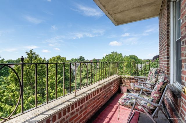 1409 Albemarle Rd Apt 5B, New York City, NY 11226