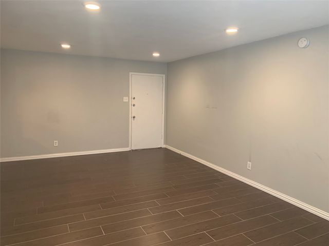 4112 Bowser Avenue 209, Dallas, TX 75219