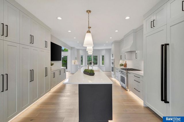 6700 Southfork Circle, Lincoln, NE 68516