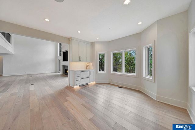 6700 Southfork Circle, Lincoln, NE 68516