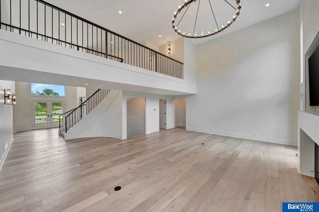 6700 Southfork Circle, Lincoln, NE 68516