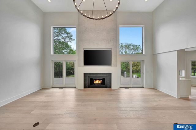 6700 Southfork Circle, Lincoln, NE 68516