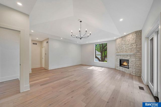 6700 Southfork Circle, Lincoln, NE 68516