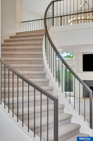 6700 Southfork Circle, Lincoln, NE 68516