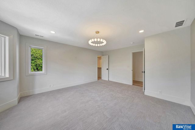 6700 Southfork Circle, Lincoln, NE 68516