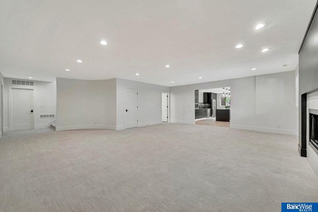 6700 Southfork Circle, Lincoln, NE 68516