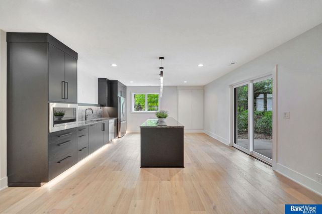 6700 Southfork Circle, Lincoln, NE 68516