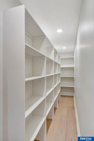 6700 Southfork Circle, Lincoln, NE 68516