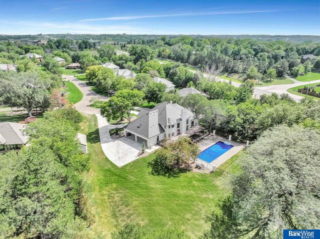 6700 Southfork Circle, Lincoln, NE 68516