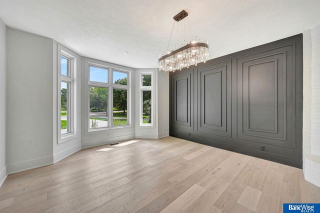 6700 Southfork Circle, Lincoln, NE 68516