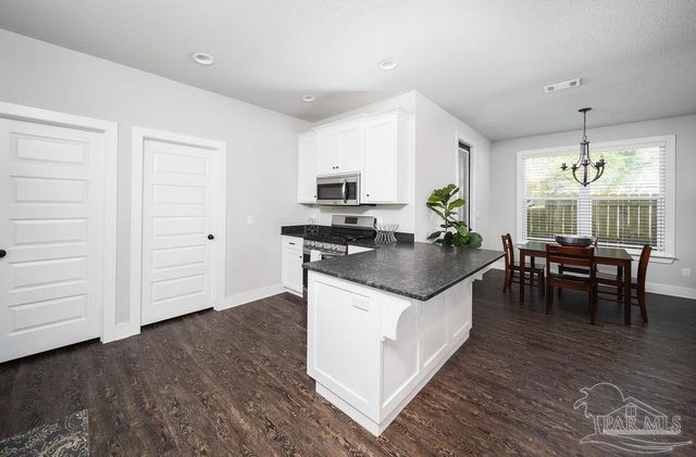 311 N 8th Ave, Pensacola, FL 32501