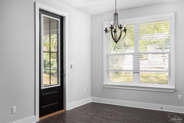 311 N 8th Ave, Pensacola, FL 32501