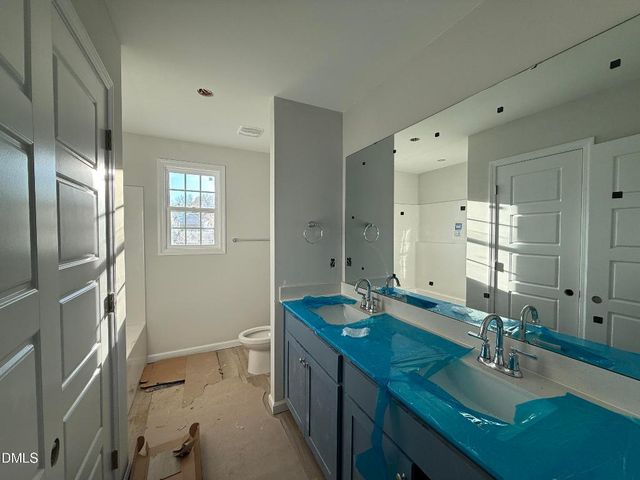 32 W Emily Gardens Drive, Selma, NC 27576