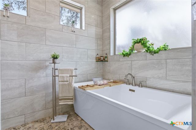 4090 Turning Leaf Drive, Nolanville, TX 76559