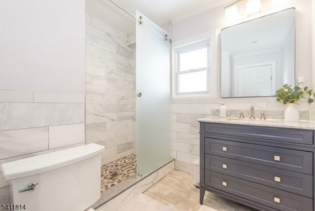 13 Porter Rd, West Orange Twp., NJ 07052