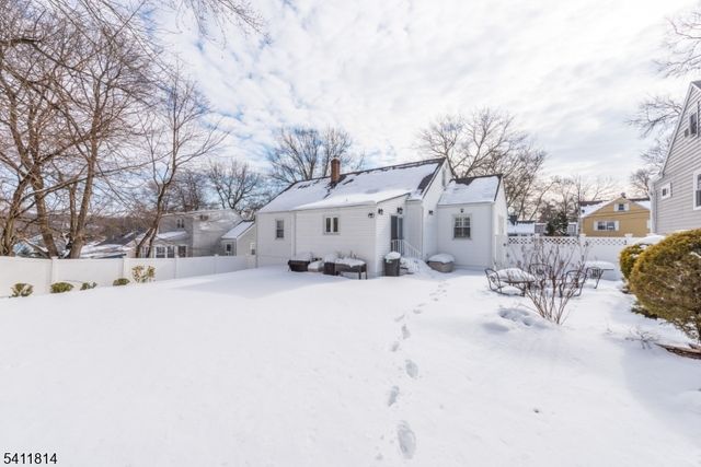 13 Porter Rd, West Orange Twp., NJ 07052