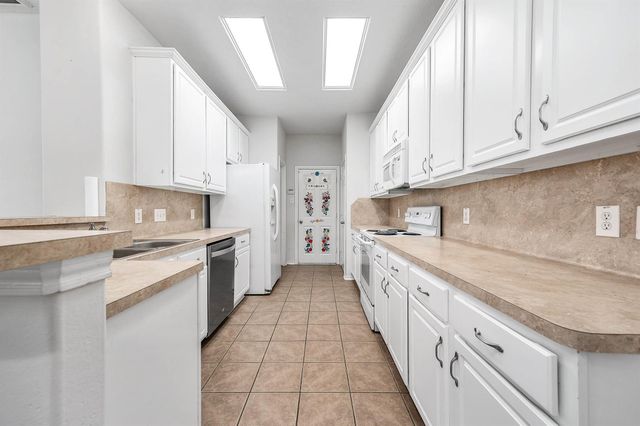 349 Brandy Ridge Lane, League City, TX 77539