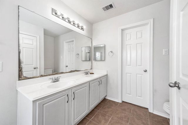 349 Brandy Ridge Lane, League City, TX 77539