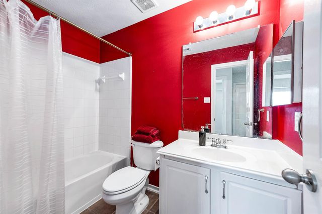 349 Brandy Ridge Lane, League City, TX 77539