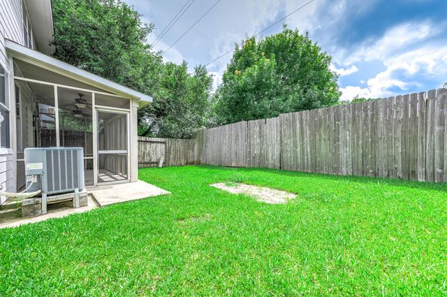 349 Brandy Ridge Lane, League City, TX 77539