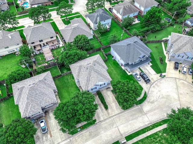 349 Brandy Ridge Lane, League City, TX 77539