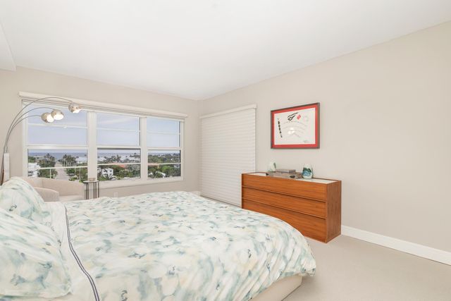 400 Seasage Drive 806, Delray Beach, FL 33483