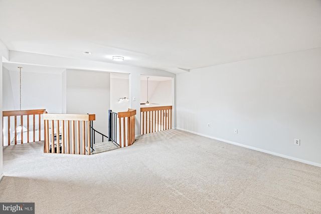 35 FOXTAIL CT, Newark, DE 19711