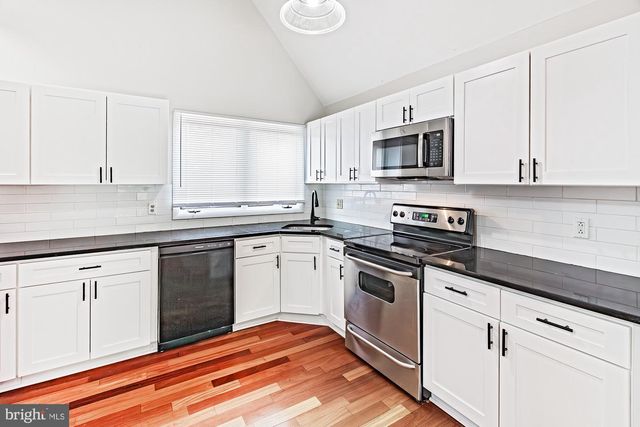 35 FOXTAIL CT, Newark, DE 19711