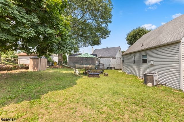 9 Soloff Dr, Hamilton Twp., NJ 08610